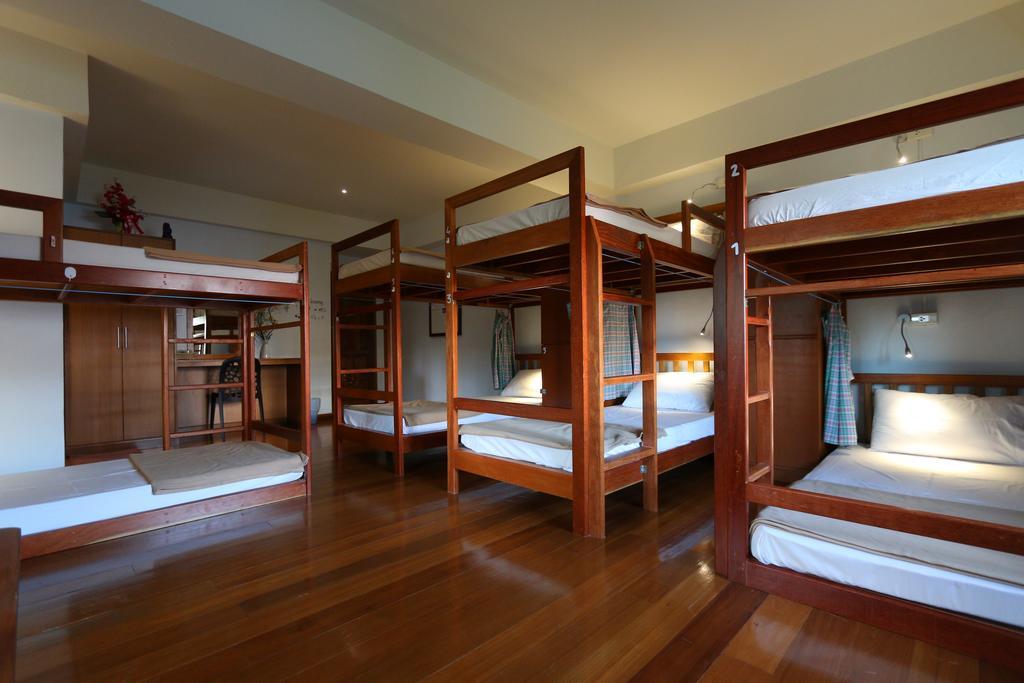 Chanchala Cafe & Hostel Hua Hin Exterior photo
